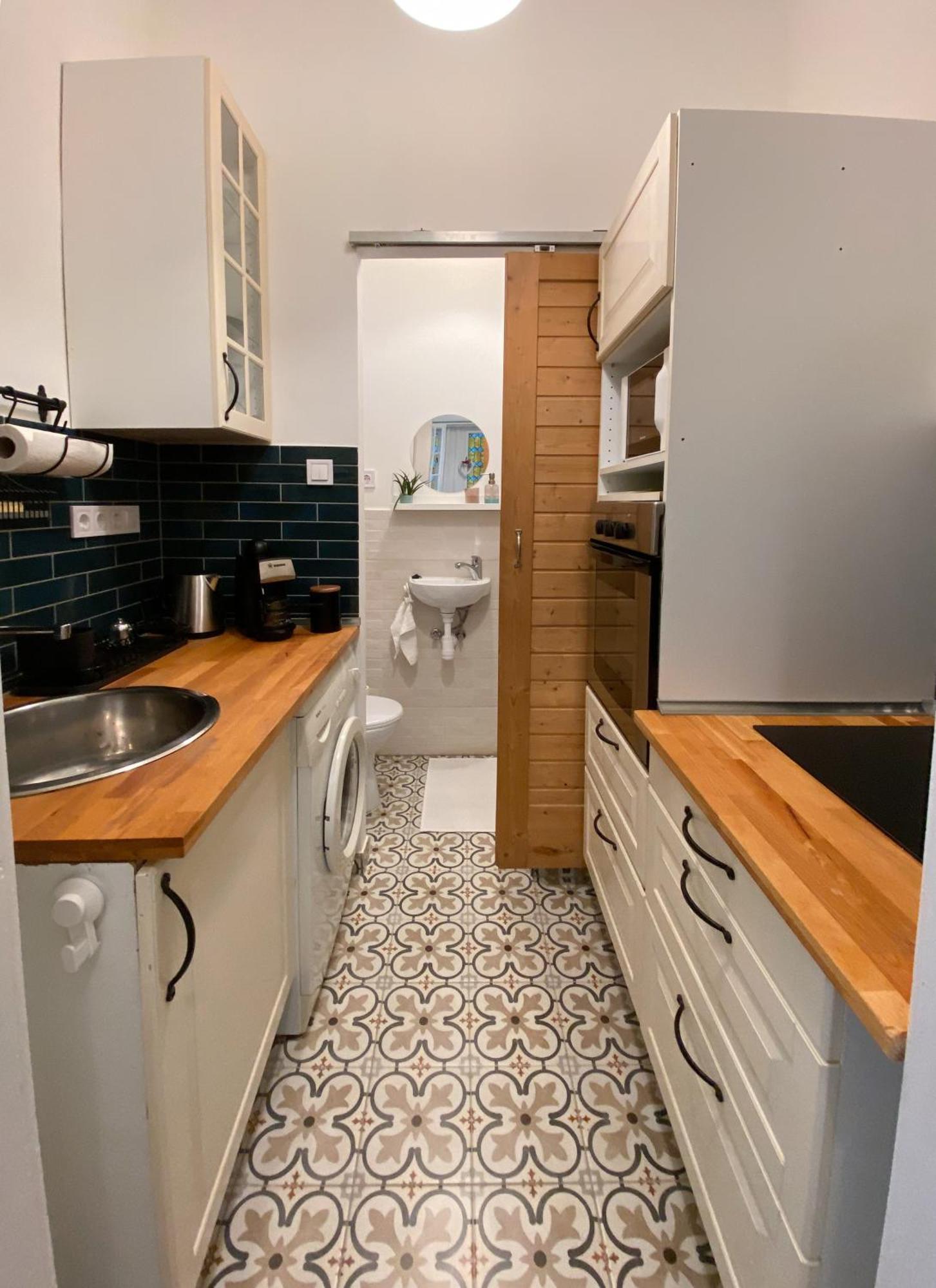 Quiet Apartment Near Buda Castle Budapest Bagian luar foto